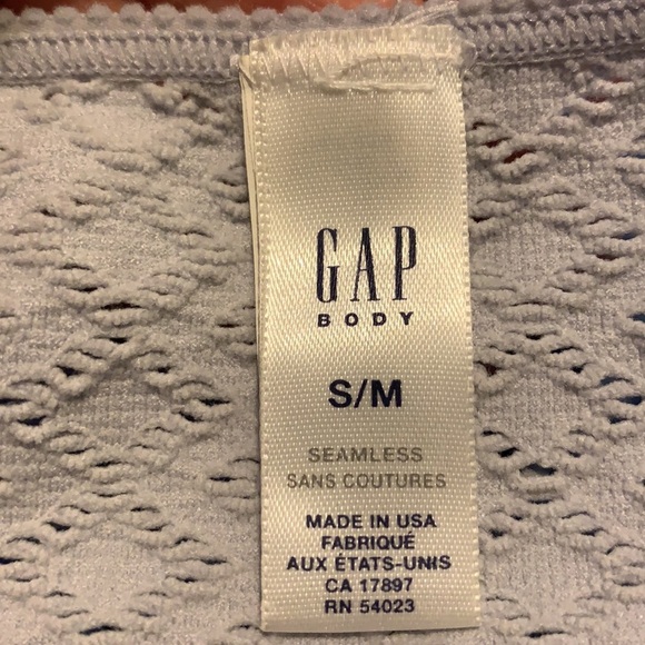 Gap Body Tank- Small - Picture 3 of 8
